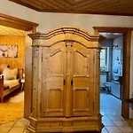 Haus Raphael - Schnitzereien - Am Waldrand - Hunde Willkommen - Ab Ende Juni Terrasse Verfuegbar 公寓 *