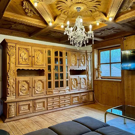 Haus Raphael - Schnitzereien - Am Waldrand - Hunde Willkommen - Ab Ende Juni Terrasse Verfuegbar Appartement Halsbach